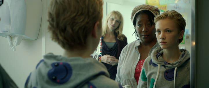 Хорошие дети не плачут / Achtste Groepers Huilen Niet